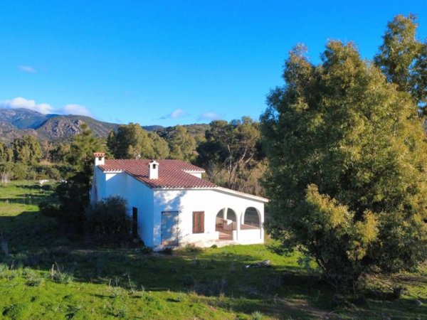 casa indipendente in vendita a Sinnai in zona Tasonis