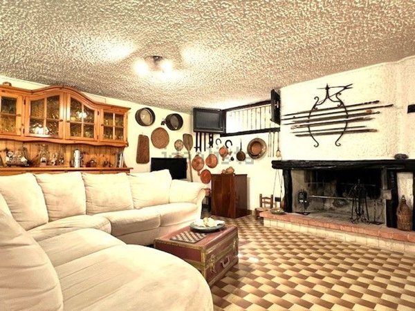 casa indipendente in vendita a Sinnai in zona Solanas