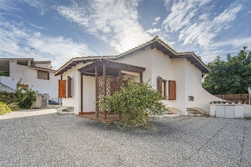 casa indipendente in vendita a Sinnai in zona Solanas