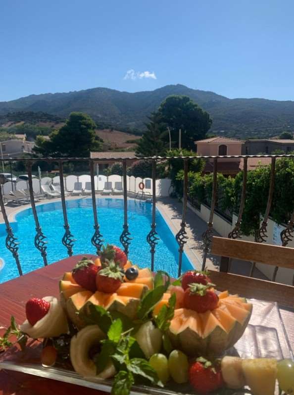 negozio in vendita a Sinnai in zona Solanas