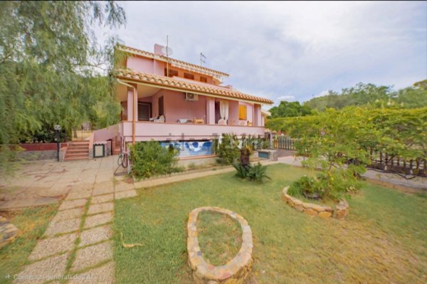 casa indipendente in vendita a Sinnai