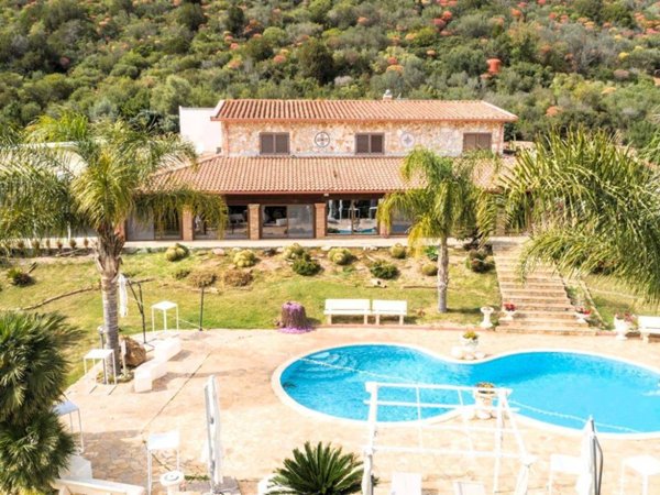 casa indipendente in vendita ad Uta
