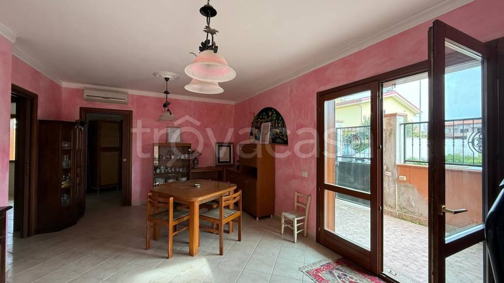 casa indipendente in vendita ad Uta
