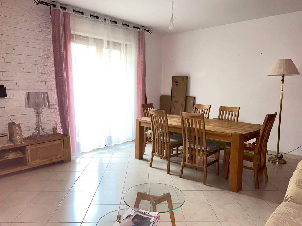 appartamento in vendita ad Uta