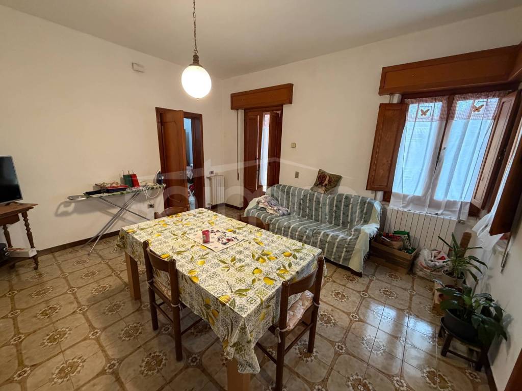 appartamento in vendita ad Uta