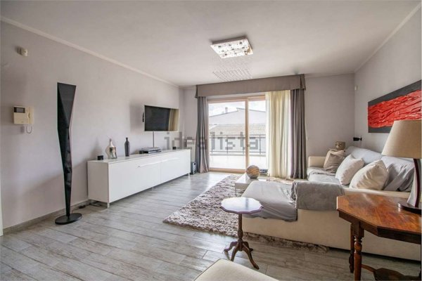 appartamento in vendita ad Uta