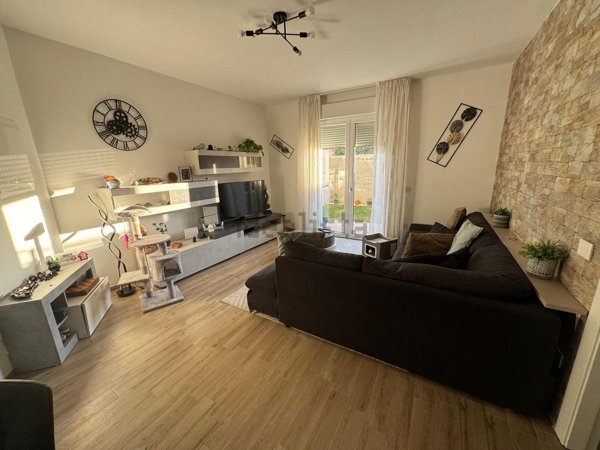 appartamento in vendita ad Uta