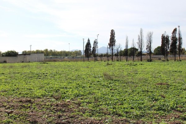 terreno edificabile in vendita ad Uta