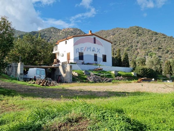casa indipendente in vendita a Villa San Pietro