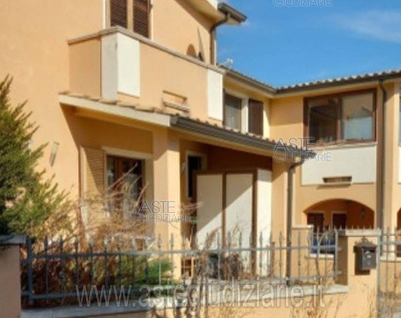 casa indipendente in vendita a Villa San Pietro