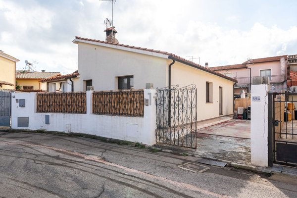 casa indipendente in vendita a Villa San Pietro