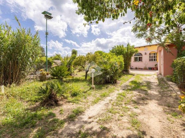 casa indipendente in vendita a Quartucciu in zona Sant'Isidoro