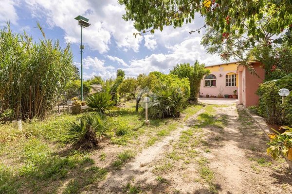 appartamento in vendita a Quartucciu in zona Sant'Isidoro