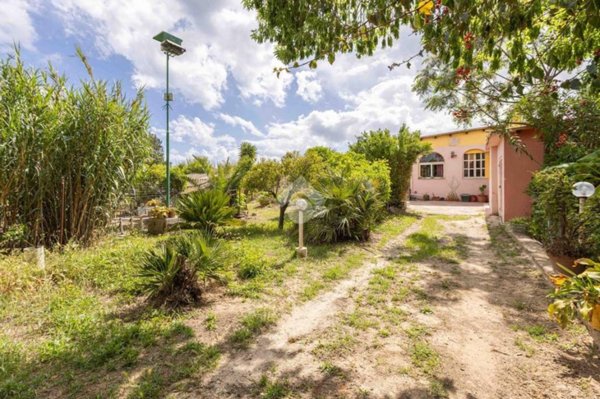 casa indipendente in vendita a Quartucciu in zona Sant'Isidoro