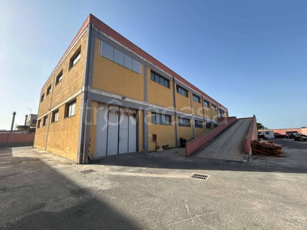 locale commerciale in vendita a Quartucciu
