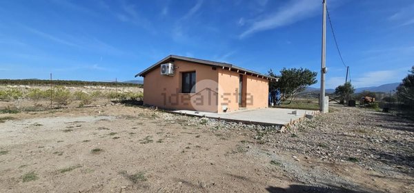 locale di sgombero in vendita a Quartucciu