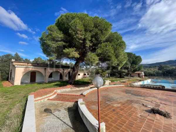 casa indipendente in vendita a Quartucciu in zona Sant'Isidoro