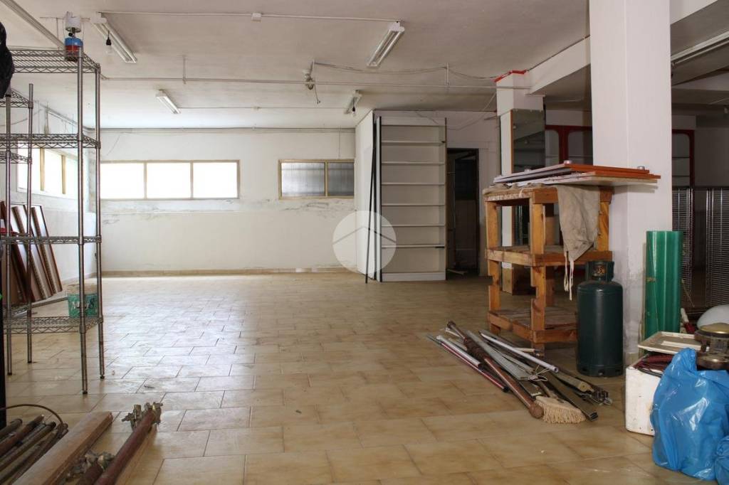 locale commerciale in vendita a Quartucciu