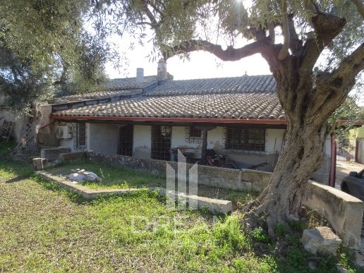 casa indipendente in vendita a Quartucciu in zona Sant'Isidoro