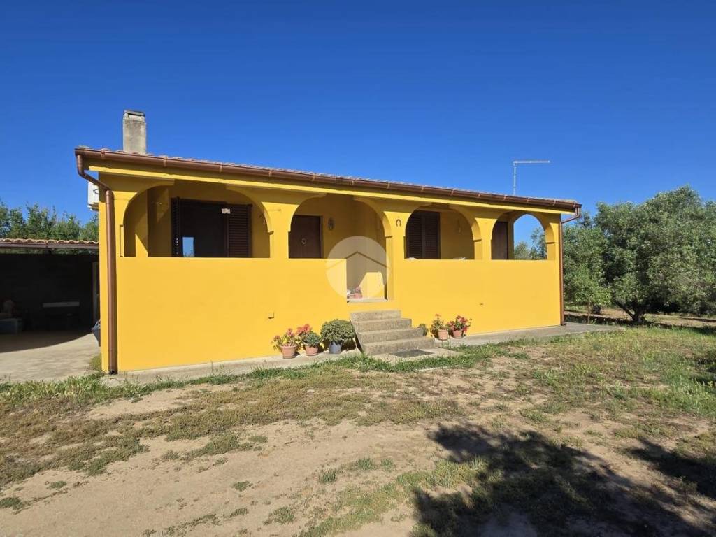 casa indipendente in vendita a Quartucciu in zona Sant'Isidoro