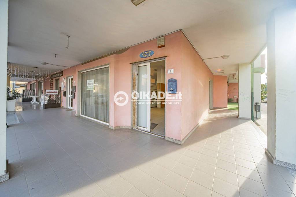 negozio in vendita ad Elmas