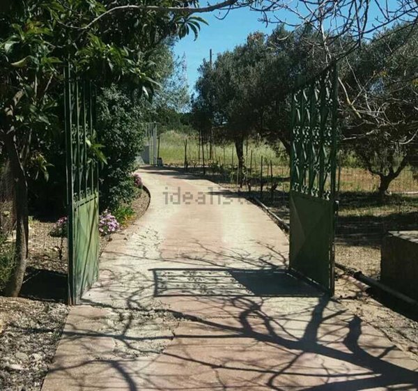 casale in vendita ad Elmas