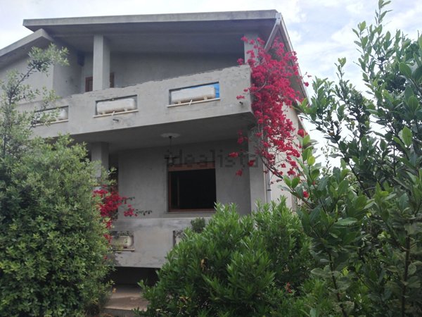 casa indipendente in vendita ad Elmas