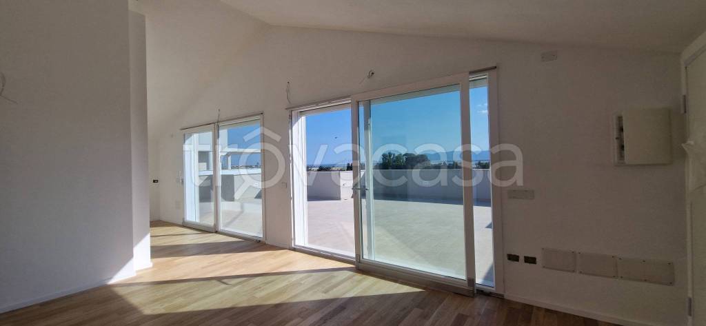 appartamento in vendita ad Elmas