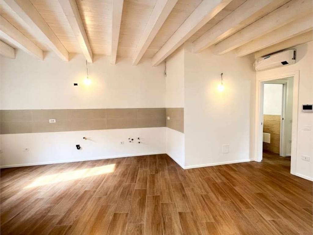 casa indipendente in vendita ad Elmas