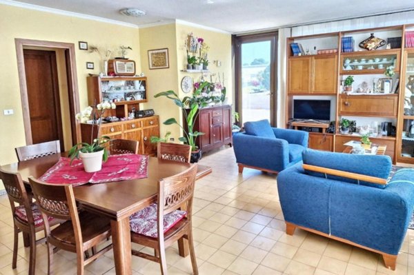 appartamento in vendita ad Elmas