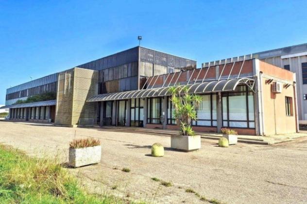 ufficio in vendita ad Elmas