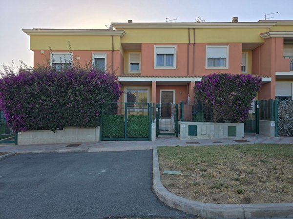 casa indipendente in vendita ad Elmas
