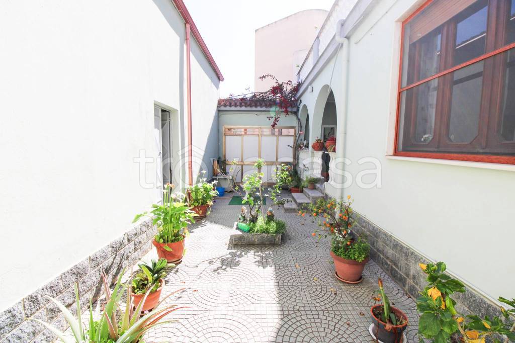casa indipendente in vendita a Monserrato