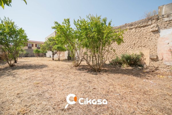 terreno edificabile in vendita a Monserrato