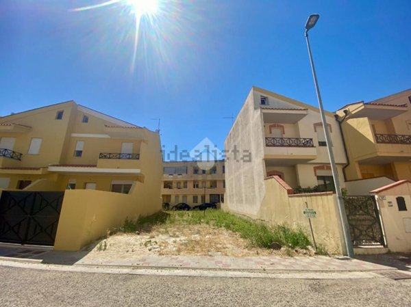 casa indipendente in vendita a Monserrato