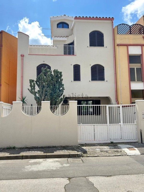 casa indipendente in vendita a Monserrato