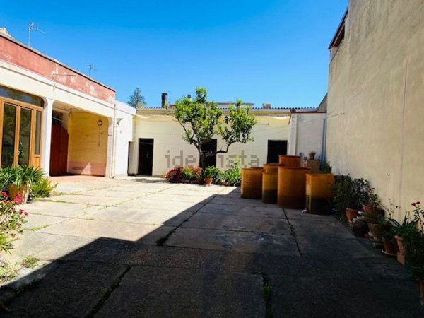 casa indipendente in vendita a Monserrato