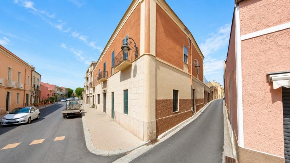 locale di sgombero in vendita a Monserrato