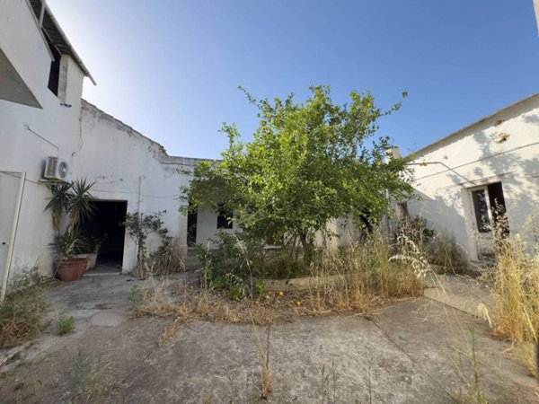 casa indipendente in vendita a Monserrato