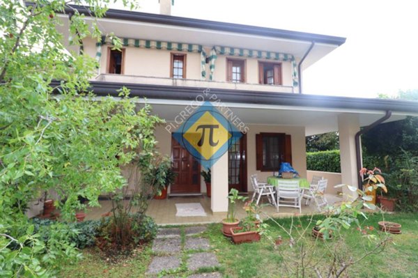 casa indipendente in vendita ad Andreis