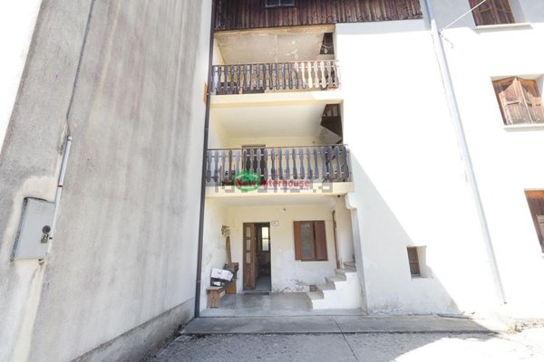 pentavano in vendita ad Andreis in zona Prapiero