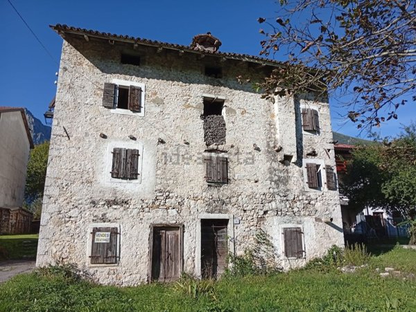 casale in vendita ad Andreis in zona Bosplans