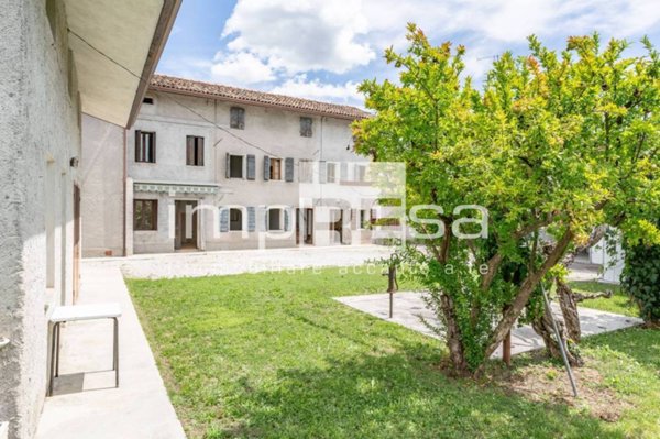 casa indipendente in vendita ad Andreis