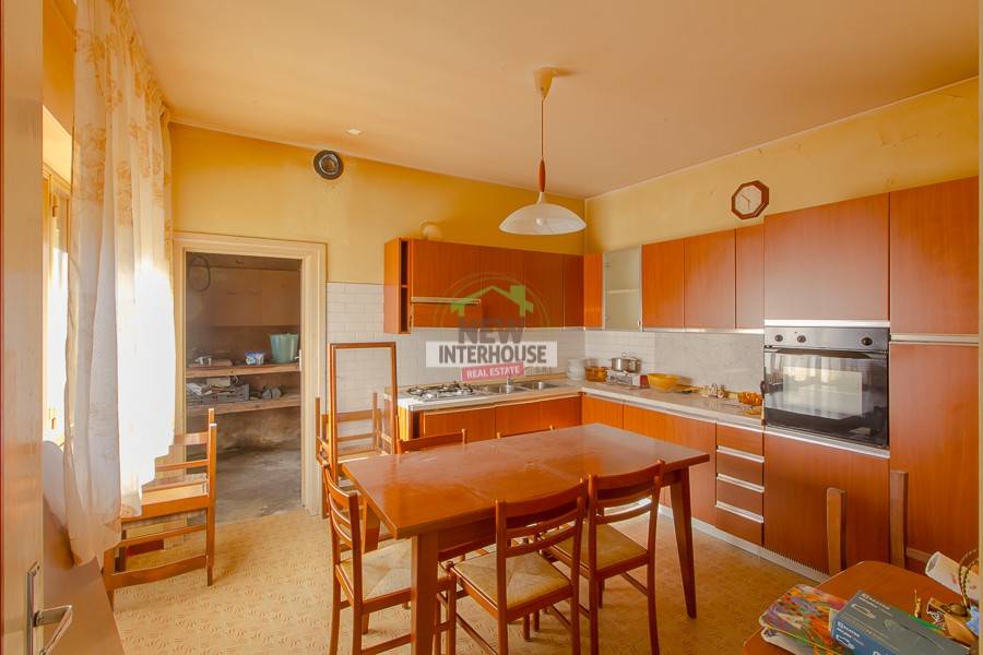 casa indipendente in vendita ad Arba