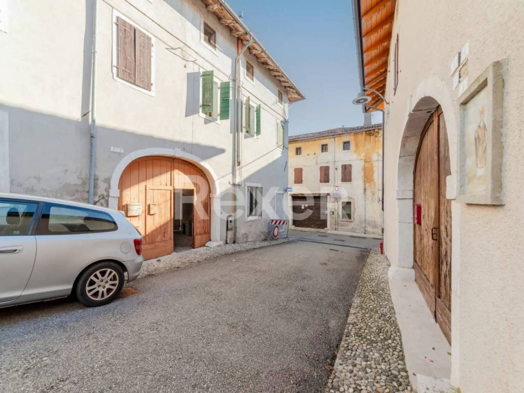 casa indipendente in vendita ad Aviano