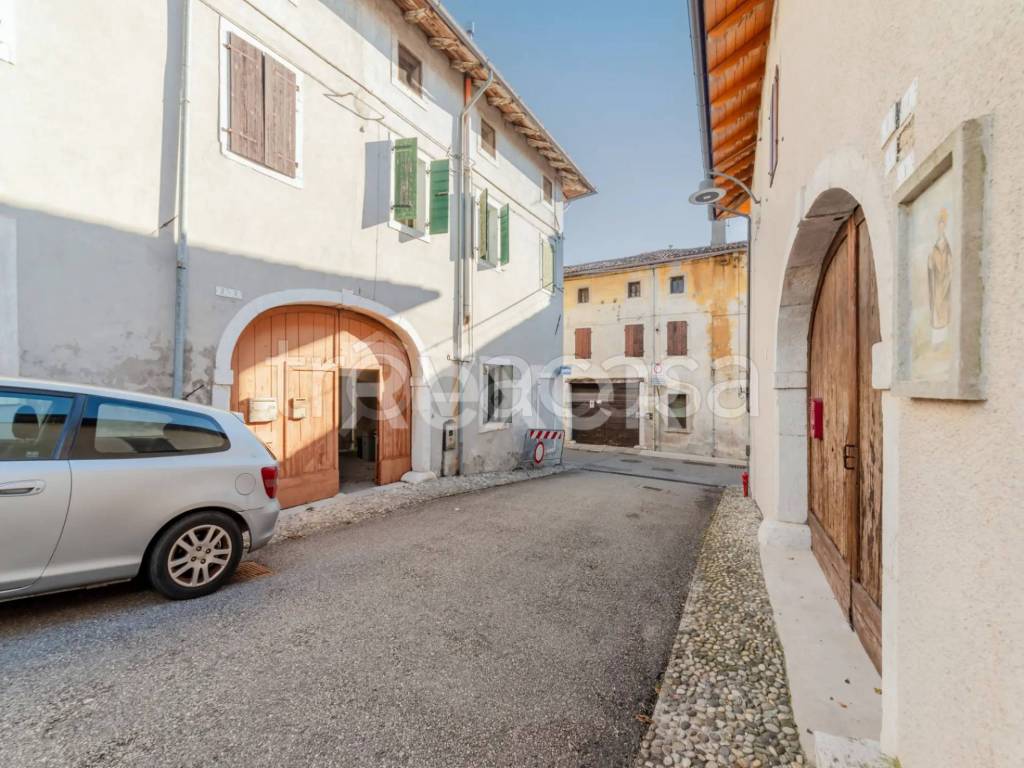 casa indipendente in vendita ad Aviano