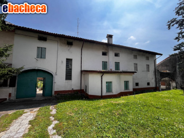 casa indipendente in vendita ad Aviano