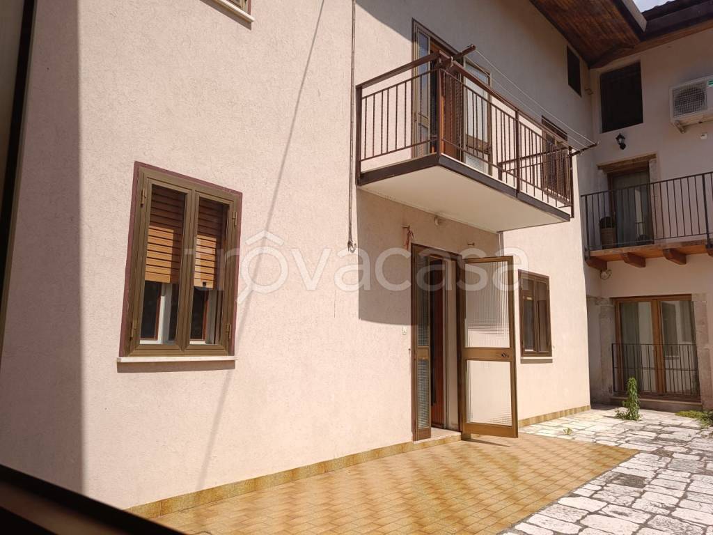 casa indipendente in vendita ad Aviano