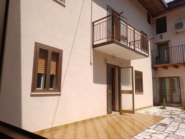 casa indipendente in vendita ad Aviano