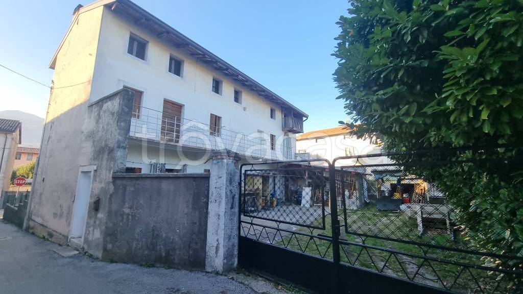 casa indipendente in vendita ad Aviano